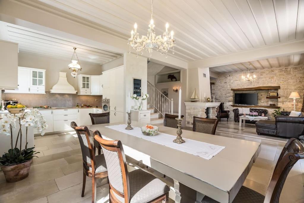 La Maison Villa